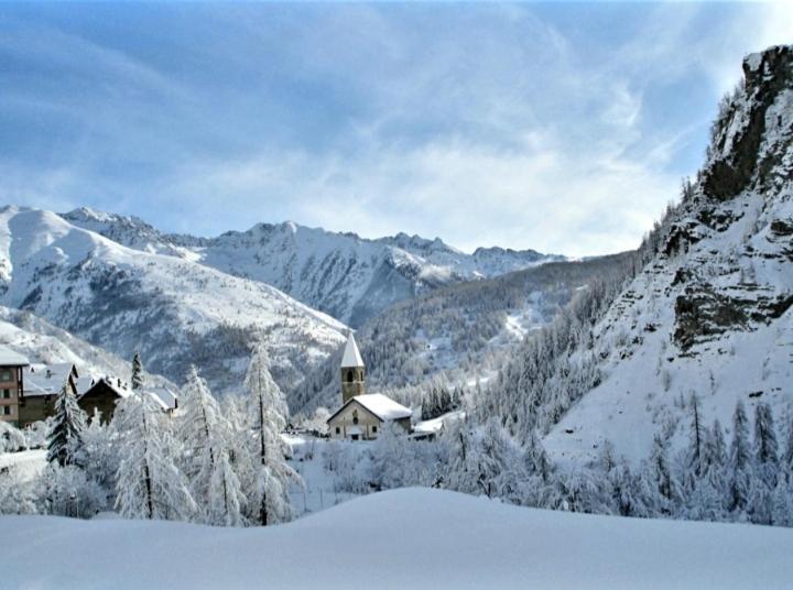 La Maison Basse Saint-Dalmas-le-Selvage Bagian luar foto